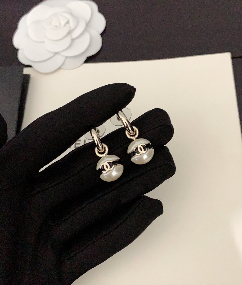 Ch**el earrings